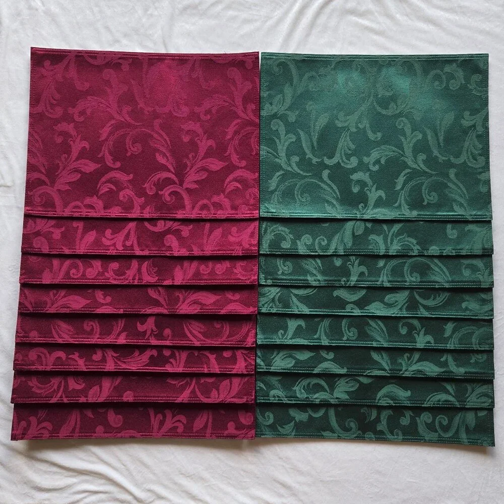 Table Linens - 16 Placemats & 2 Matching Tablecloths 58